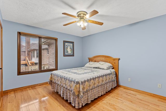 5112 S Hampton Avenue, Springfield, MO 65810