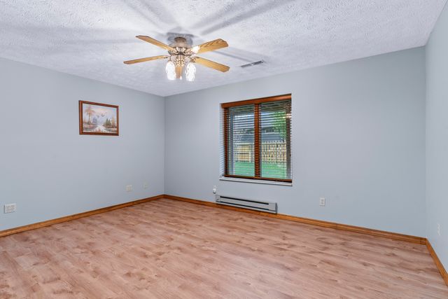 5112 S Hampton Avenue, Springfield, MO 65810