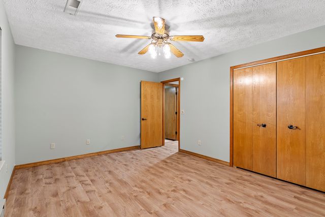 5112 S Hampton Avenue, Springfield, MO 65810