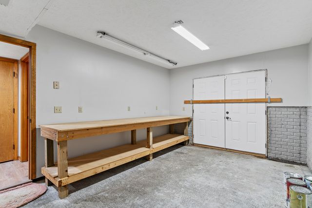 5112 S Hampton Avenue, Springfield, MO 65810