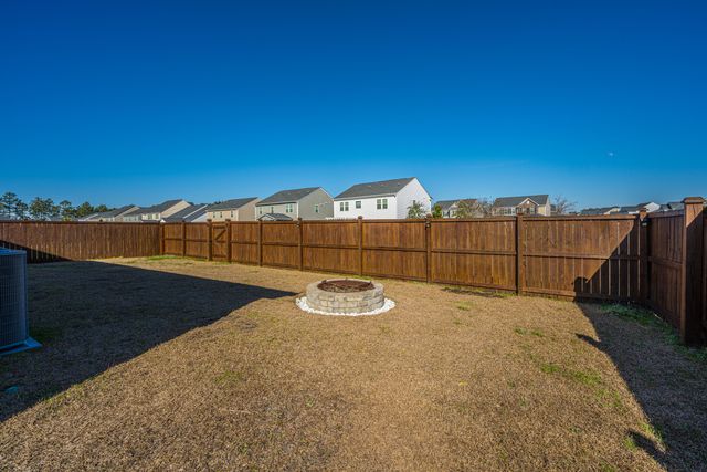 226 Firewheel Court, Summerville, SC 29486