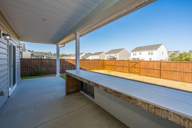 226 Firewheel Court, Summerville, SC 29486