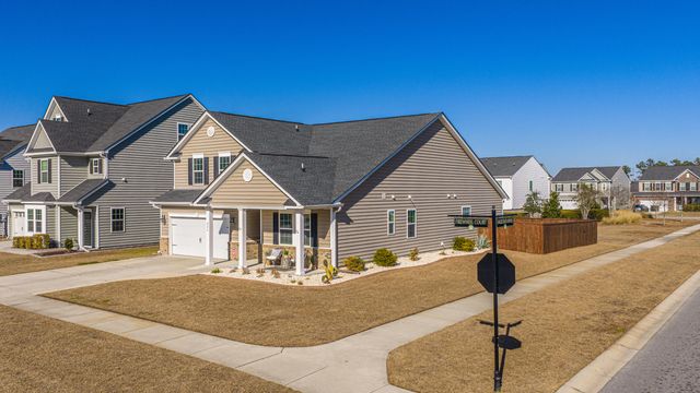 226 Firewheel Court, Summerville, SC 29486