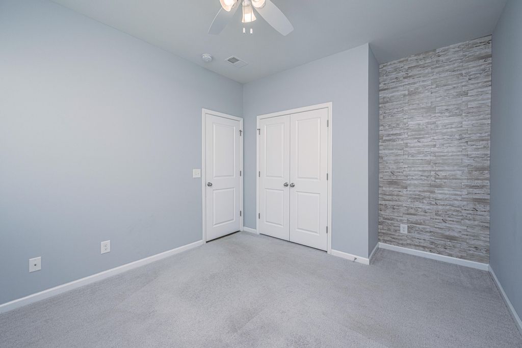 Image 26 of property listing at 226 Firewheel Court, Summerville, SC 29486