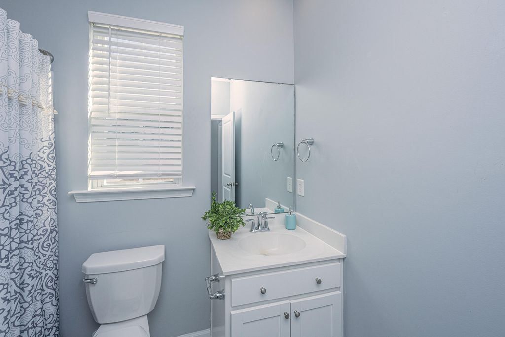 Image 27 of property listing at 226 Firewheel Court, Summerville, SC 29486