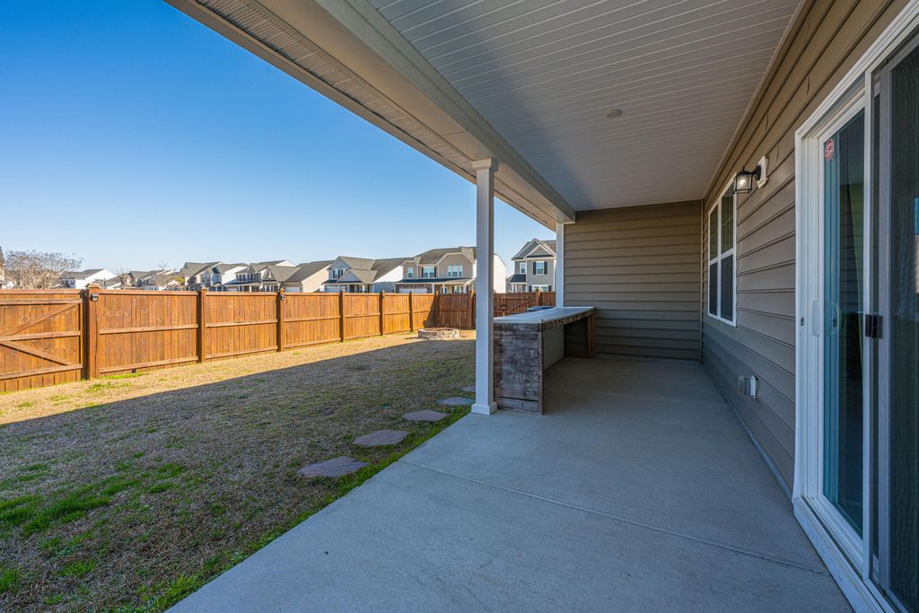 Image 37 of property listing at 226 Firewheel Court, Summerville, SC 29486