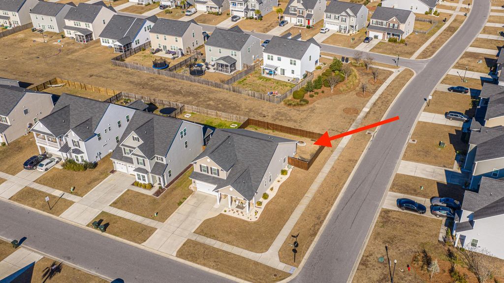 Image 61 of property listing at 226 Firewheel Court, Summerville, SC 29486