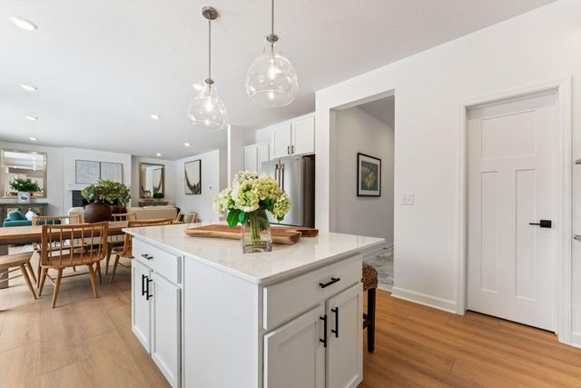 1918 Timber Lane, Carver, MN 55315