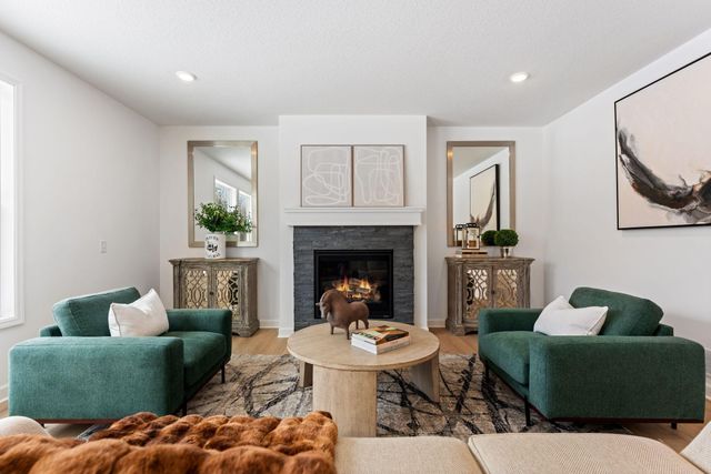 1918 Timber Lane, Carver, MN 55315