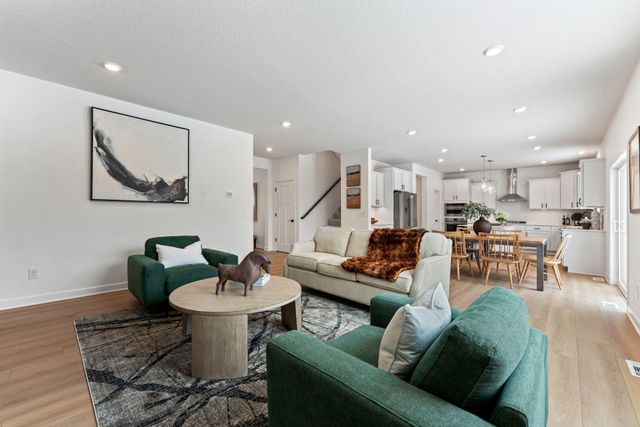 1918 Timber Lane, Carver, MN 55315