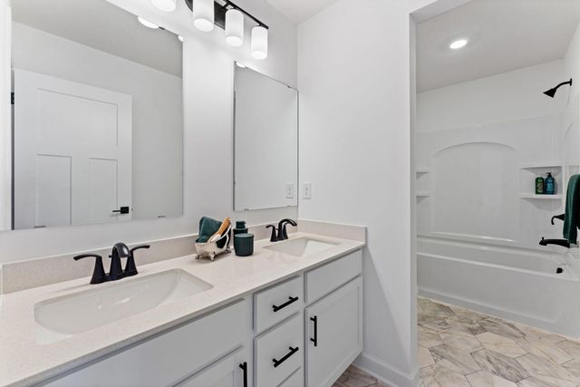 1918 Timber Lane, Carver, MN 55315