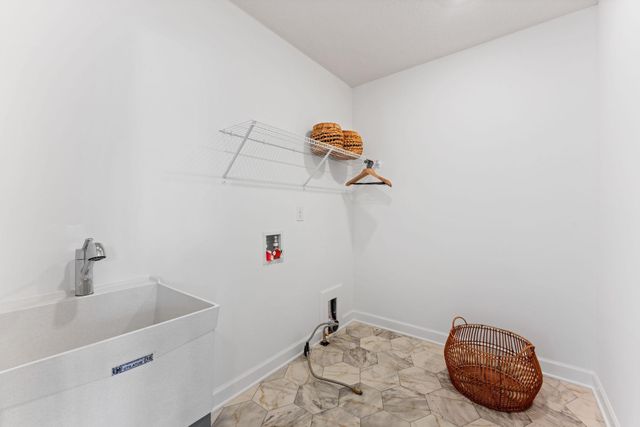 1918 Timber Lane, Carver, MN 55315