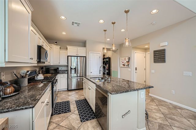 5662 Oak Bend Drive, Las Vegas, NV 89135