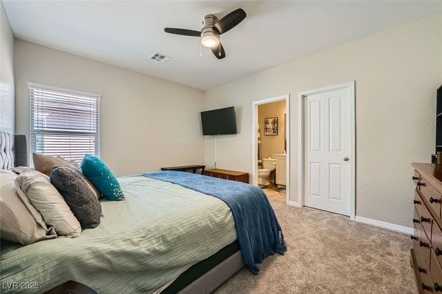 5662 Oak Bend Drive, Las Vegas, NV 89135