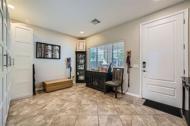 5662 Oak Bend Drive, Las Vegas, NV 89135