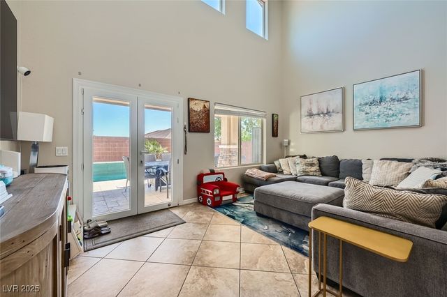 5662 Oak Bend Drive, Las Vegas, NV 89135