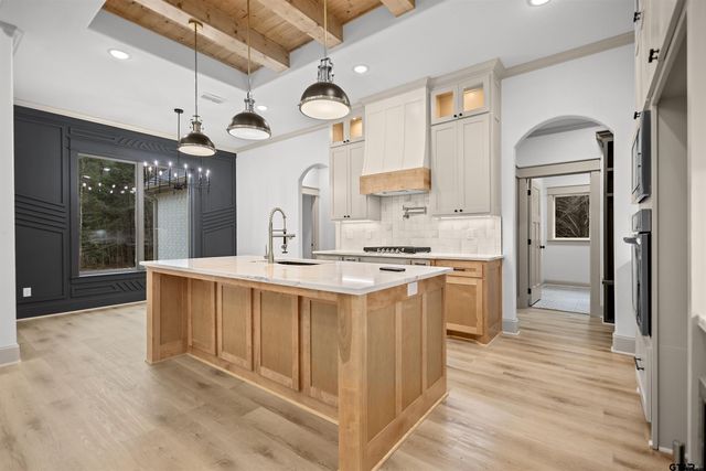 19429 Cedarpark Pl, Lindale, TX 75771