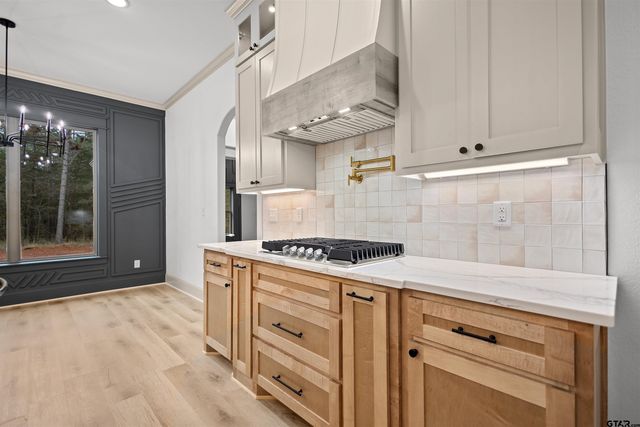 19429 Cedarpark Pl, Lindale, TX 75771