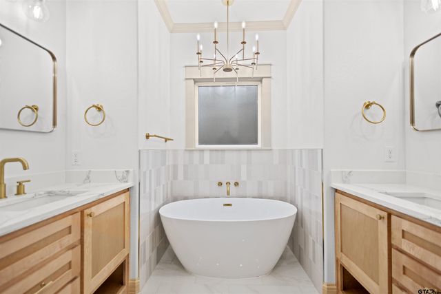 19429 Cedarpark Pl, Lindale, TX 75771