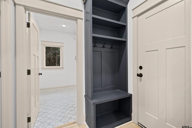 19429 Cedarpark Pl, Lindale, TX 75771