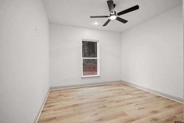 19429 Cedarpark Pl, Lindale, TX 75771