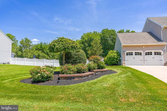 607 APPLE DR, Mullica Hill, NJ 08062