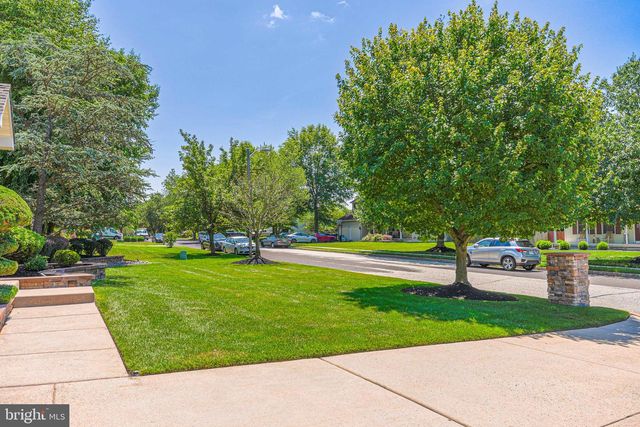 607 APPLE DR, Mullica Hill, NJ 08062