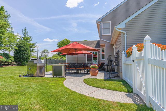 607 APPLE DR, Mullica Hill, NJ 08062