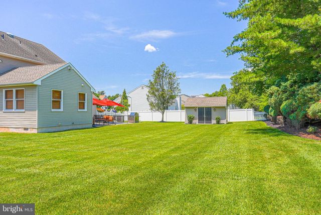 607 APPLE DR, Mullica Hill, NJ 08062