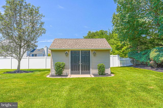 607 APPLE DR, Mullica Hill, NJ 08062