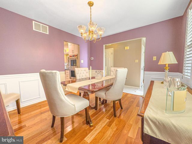 607 APPLE DR, Mullica Hill, NJ 08062