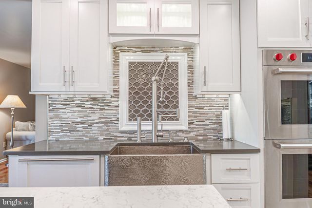 607 APPLE DR, Mullica Hill, NJ 08062