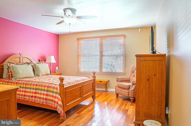 607 APPLE DR, Mullica Hill, NJ 08062