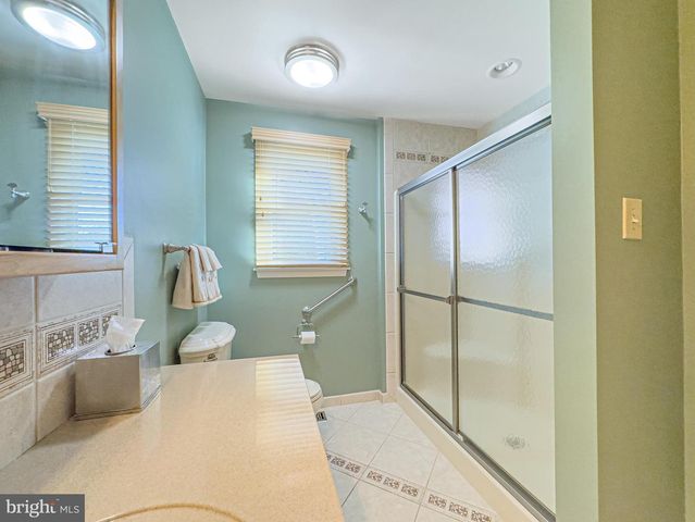 607 APPLE DR, Mullica Hill, NJ 08062