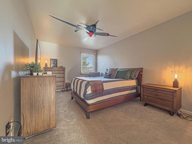 607 APPLE DR, Mullica Hill, NJ 08062