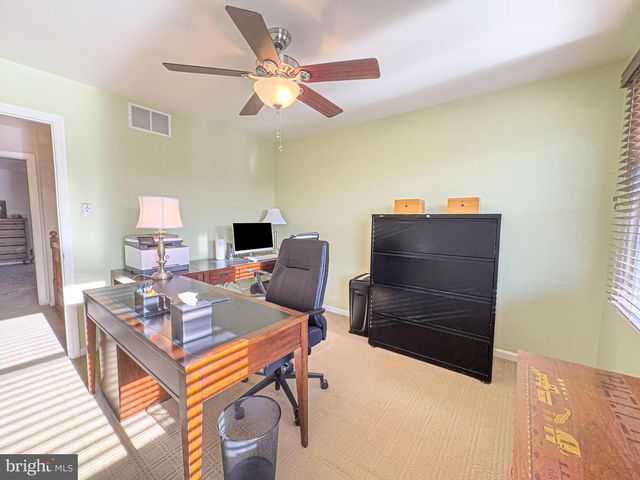 607 APPLE DR, Mullica Hill, NJ 08062