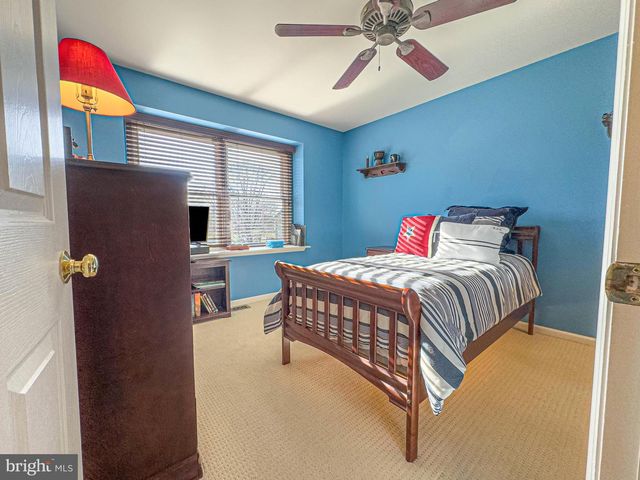 607 APPLE DR, Mullica Hill, NJ 08062