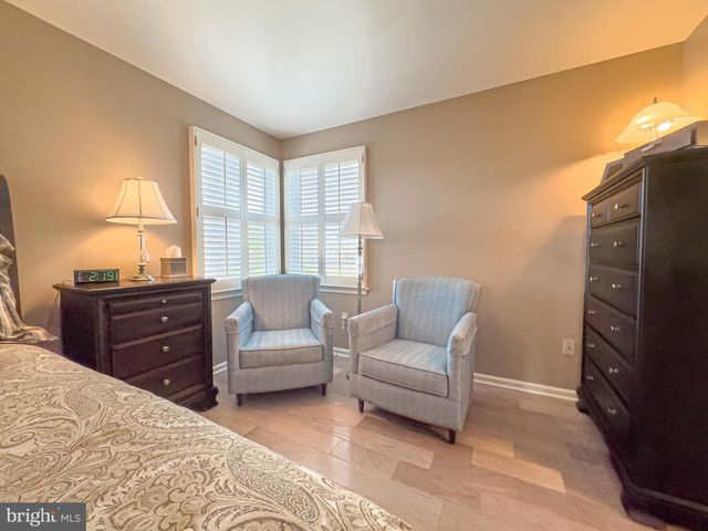 607 APPLE DR, Mullica Hill, NJ 08062