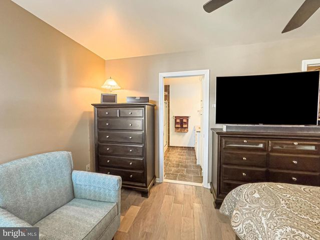 607 APPLE DR, Mullica Hill, NJ 08062