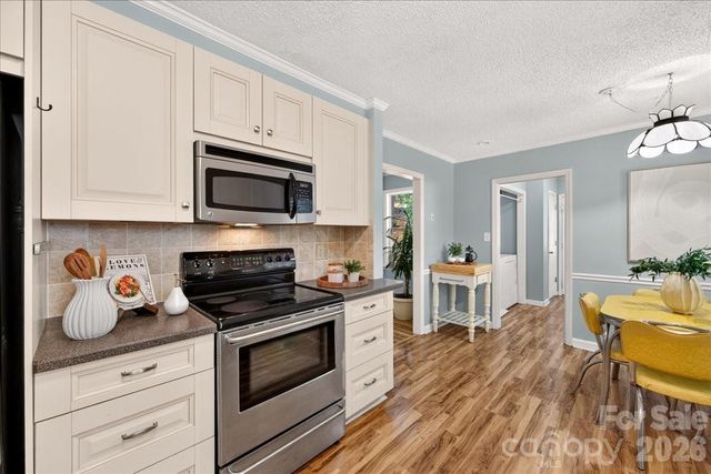 2624 Lawton Bluff Road, Charlotte, NC 28226