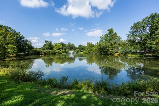 2624 Lawton Bluff Road, Charlotte, NC 28226