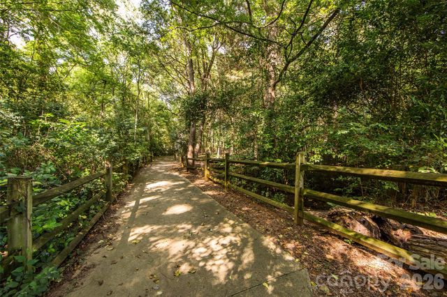 2624 Lawton Bluff Road, Charlotte, NC 28226