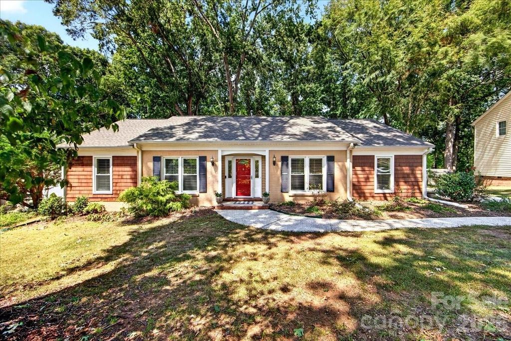 2624 Lawton Bluff Road, Charlotte, NC 28226