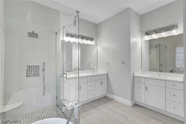 16143 Parque LN, Naples, FL 34110