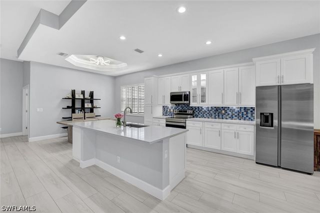 16143 Parque LN, Naples, FL 34110