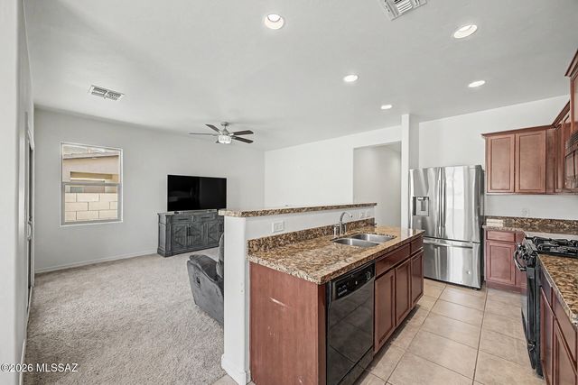 6716 S May Fly Drive, Tucson, AZ 85757