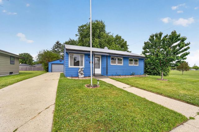8302 26th AVENUE, Kenosha, WI 53143