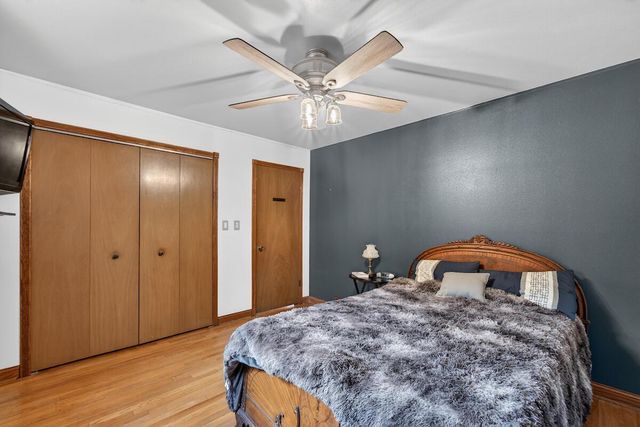 8302 26th AVENUE, Kenosha, WI 53143