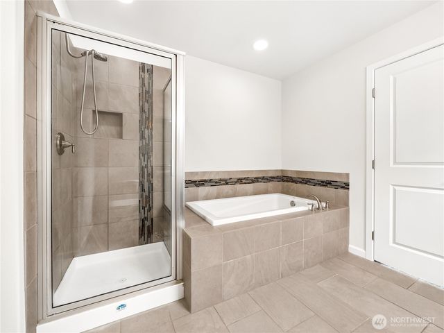 201 Grennan Lane N, Enumclaw, WA 98022