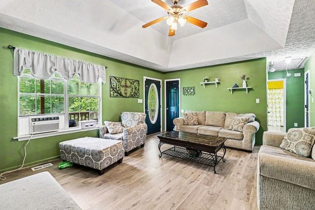795 Woodruff Road, Carrollton, GA 30116